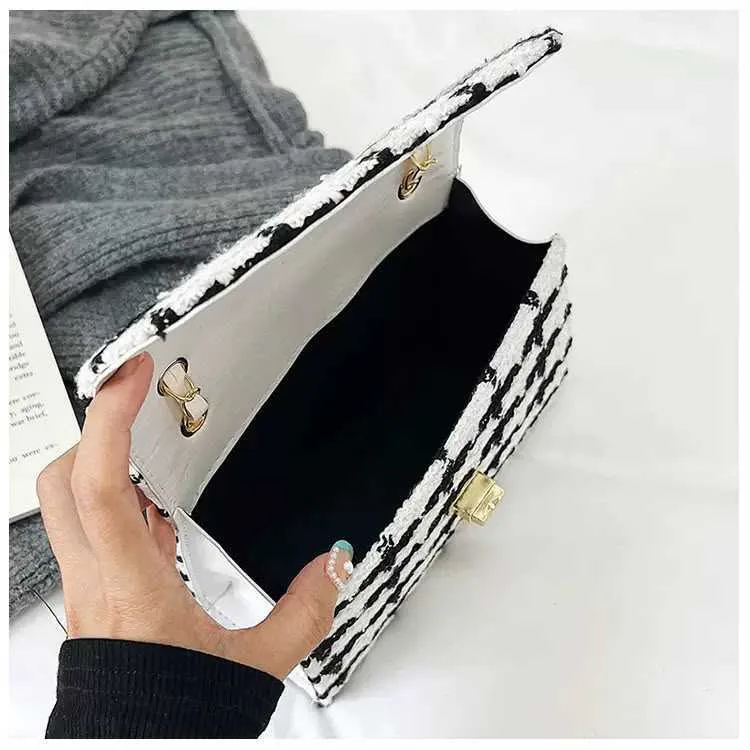 Chained Texture Square Bag