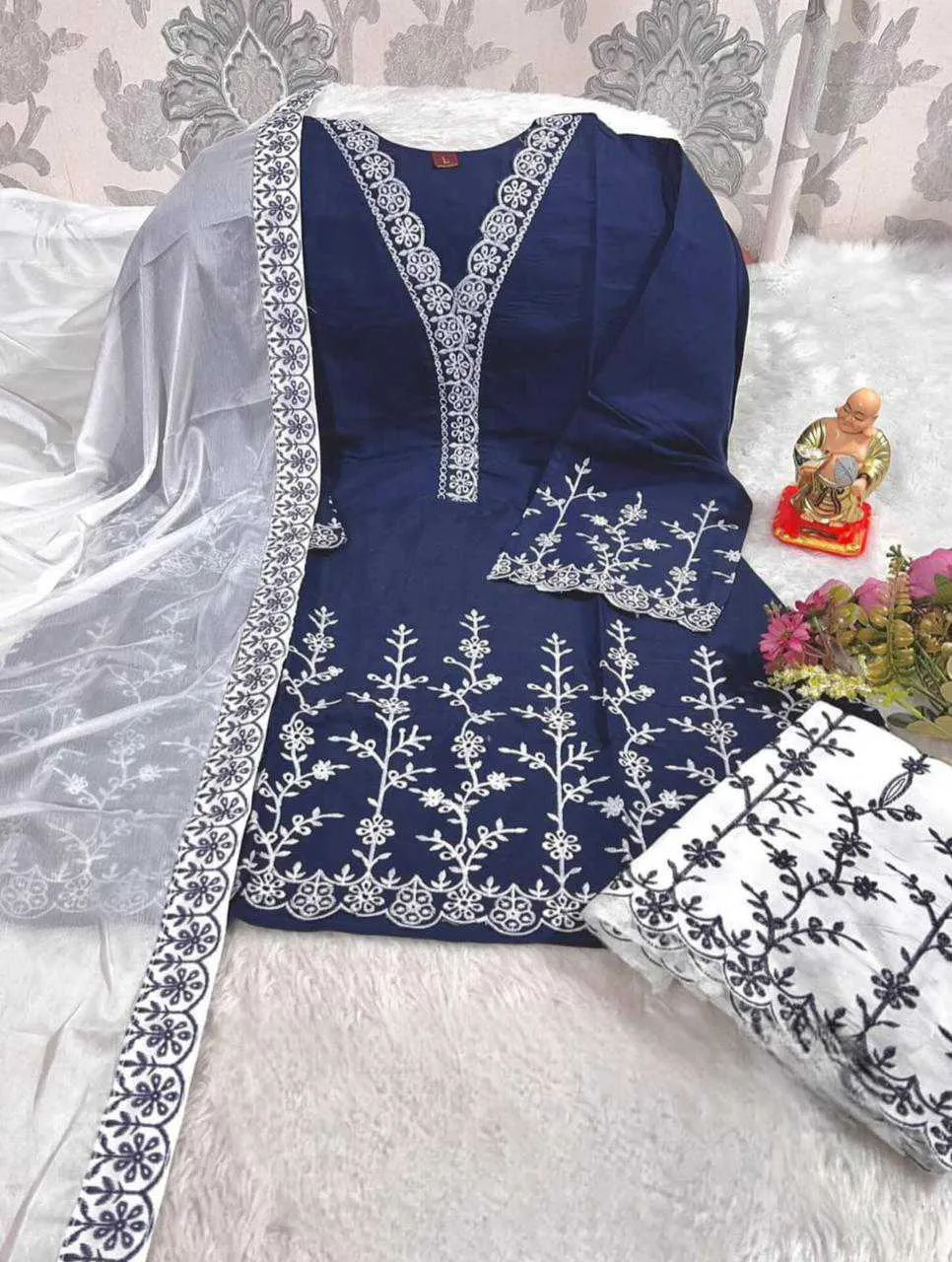 Luxury summer threepis set