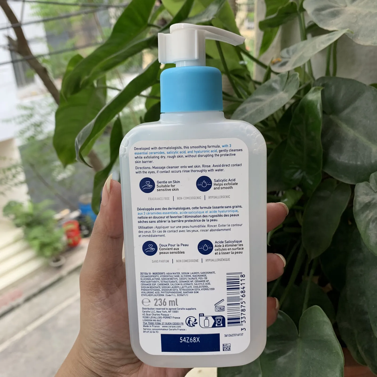 CeraVe SA Smoothing Cleanser 236 ml