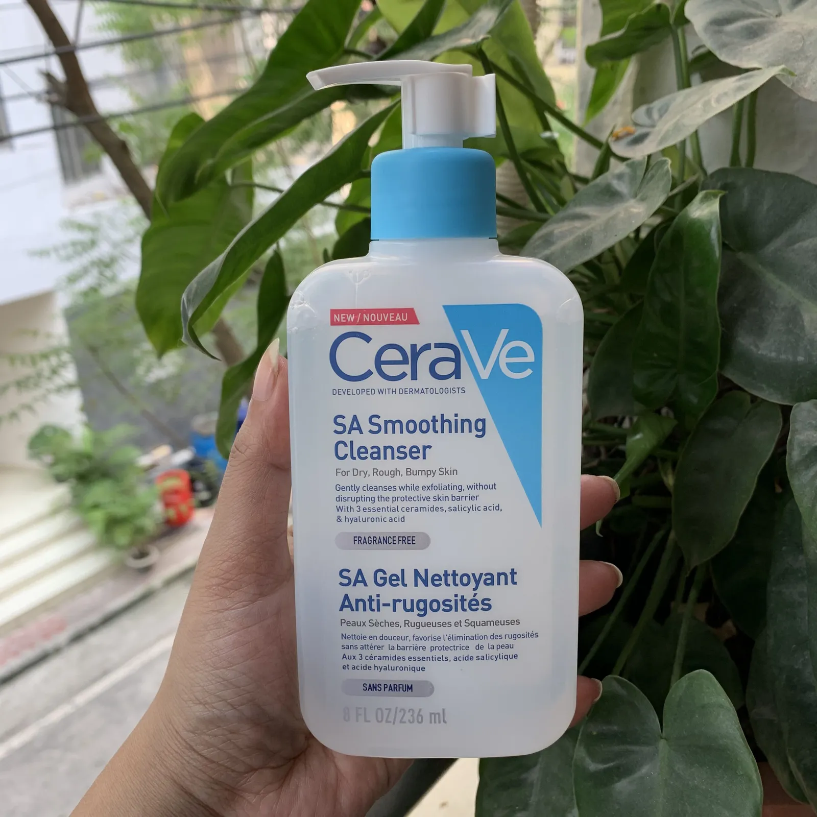 CeraVe SA Smoothing Cleanser 236 ml
