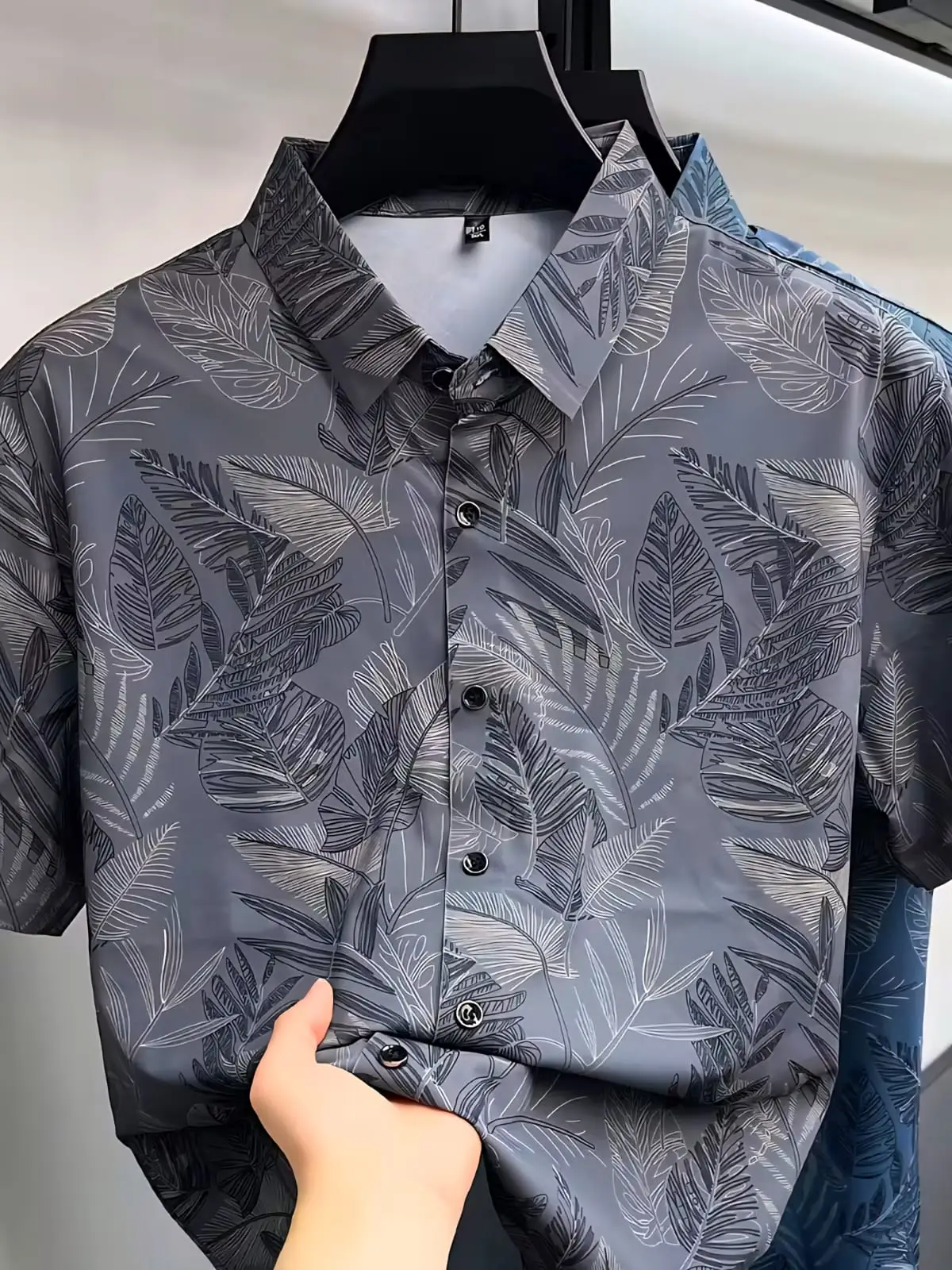 sleeve shirt