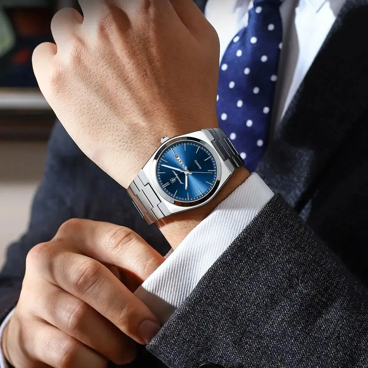 POEDAGAR 930 Men's New Luxury Luminous Date Week Stainless Steel Quartz Watch For Men (Butterfly Lock)