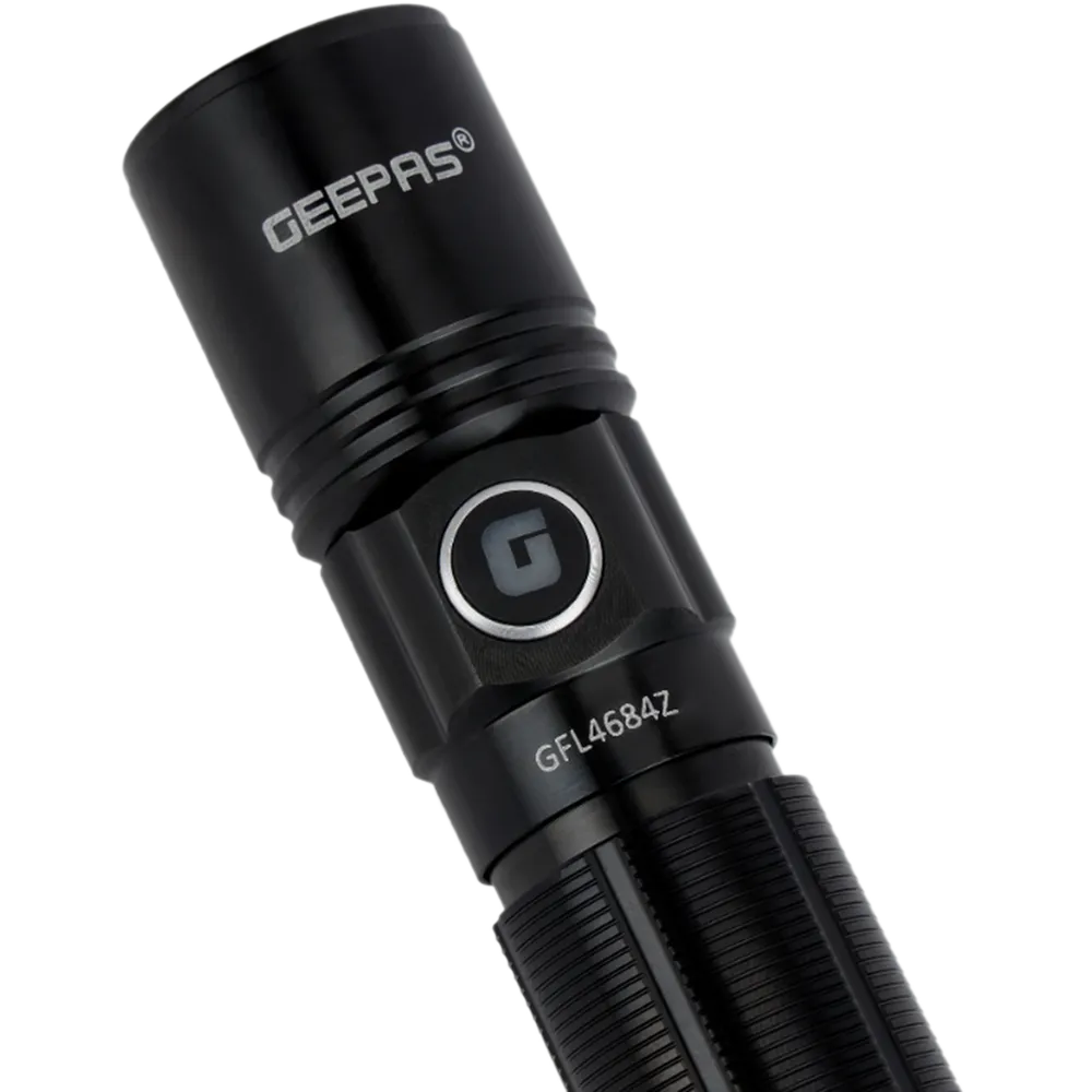 Geepas GFL4684Z Zoomable LED Flashlight
