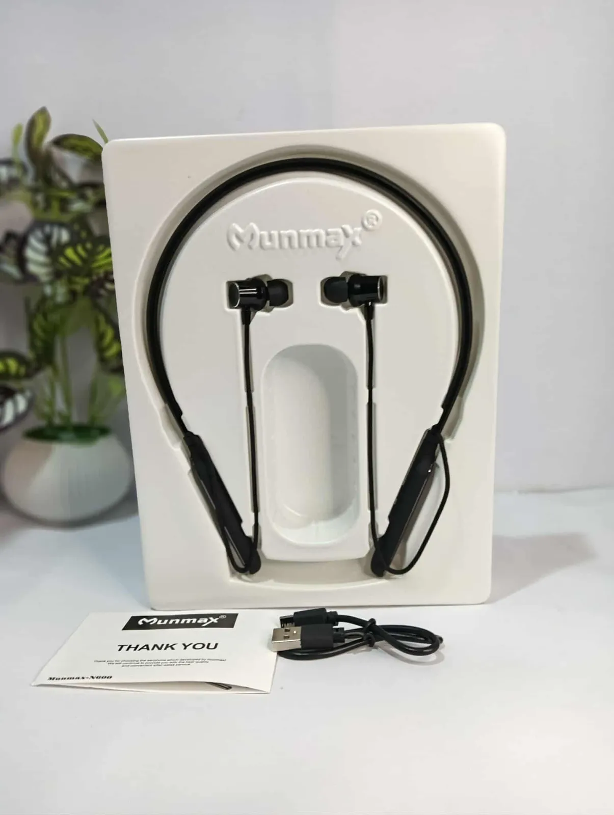 Munmax N600 Wireless Neckband: 60 Hours of Battery & Fun Voice Changer